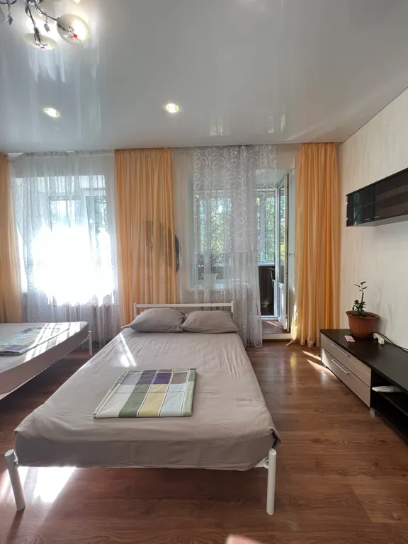 Уютная и просторная двухкомнатная квартира в центре