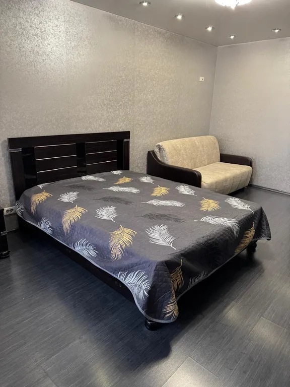 Квартира в центре города, напротив ЖД вокзала, рядом Цирк