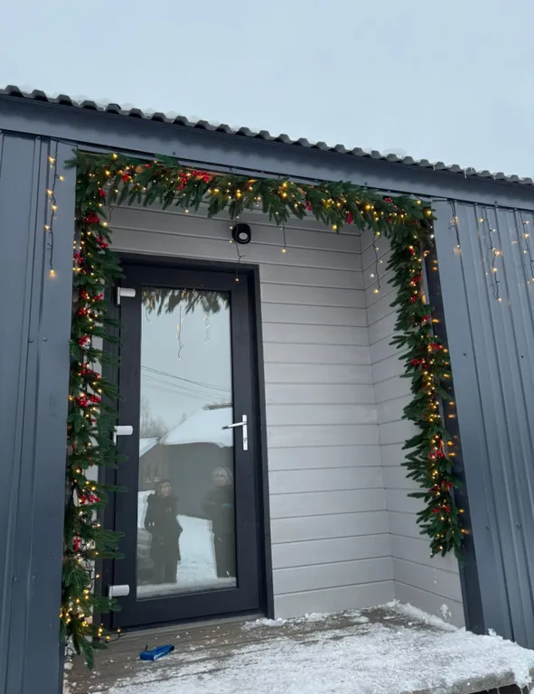 Уютный дом с верандой и чаном