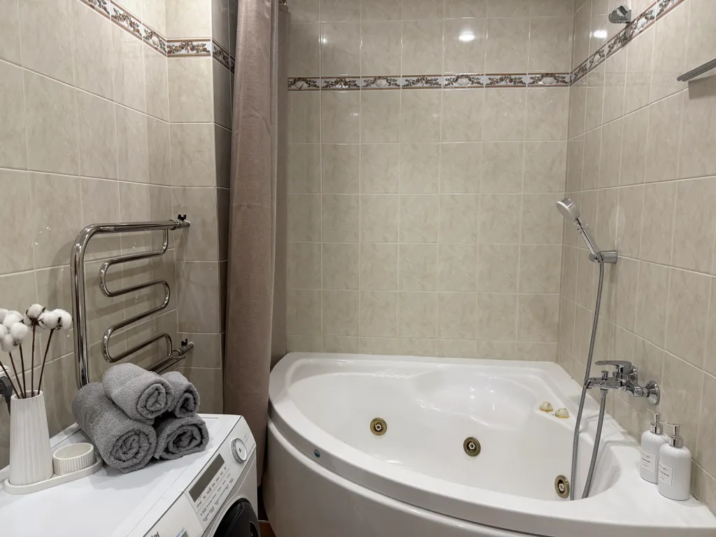 Квартира 1-комнатная квартира в сталинском доме с кроватью king size — Москва