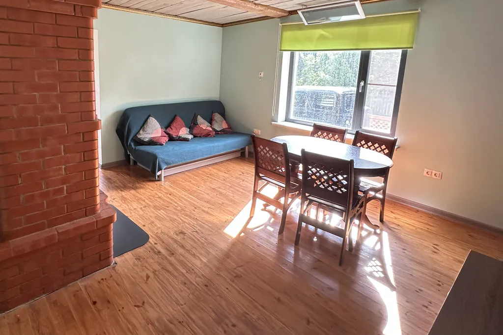 Деревенский снаружи, уютный и современный внутри