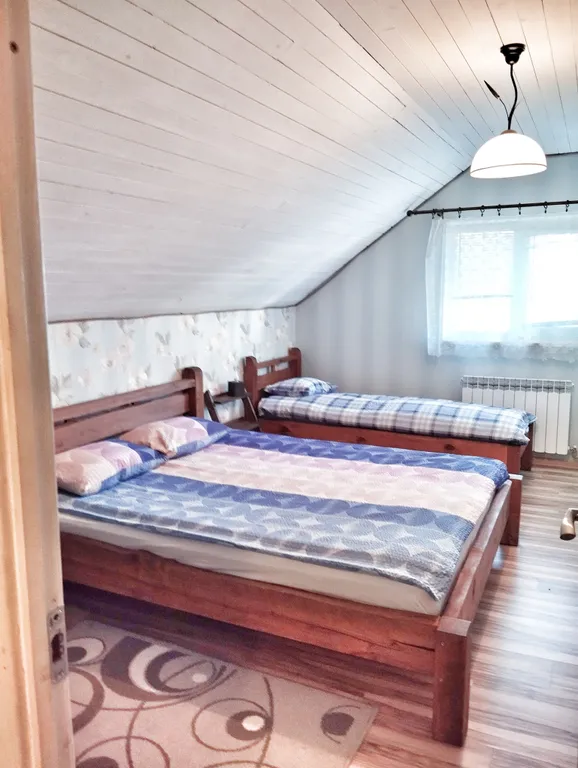 Коттедж под Минском с баней, озером, беседкой