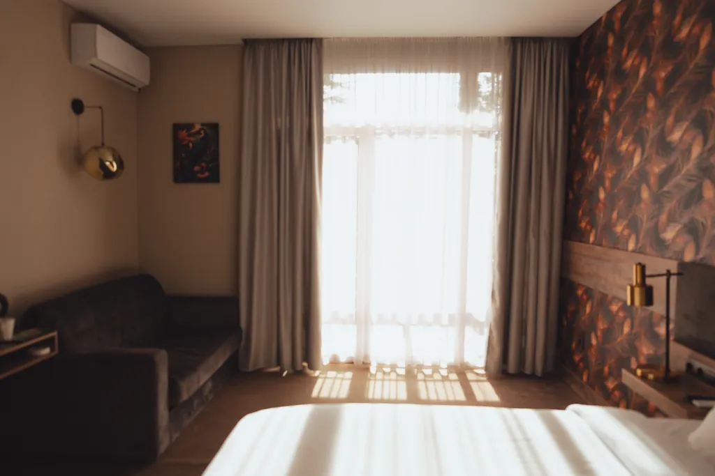 ALUAR boutique hotel-первый отель без детей в АБХАЗИИ.