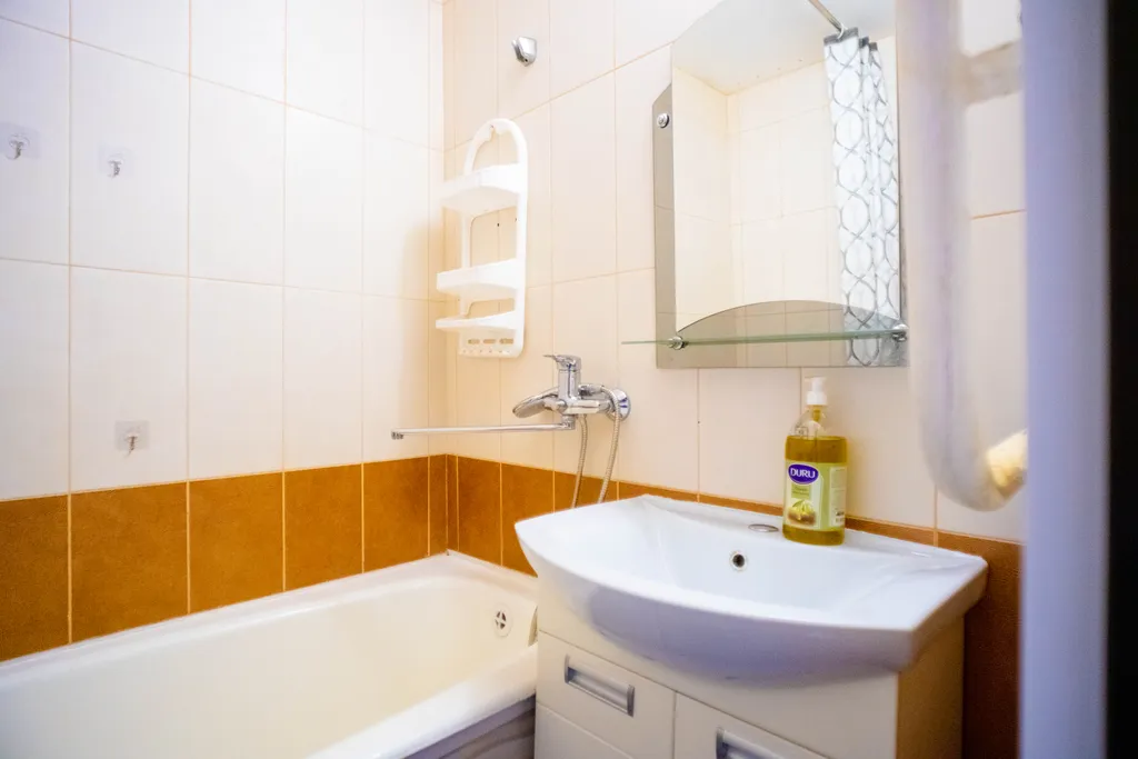 Апартаменты большие эконом-класса в Зареченском районе