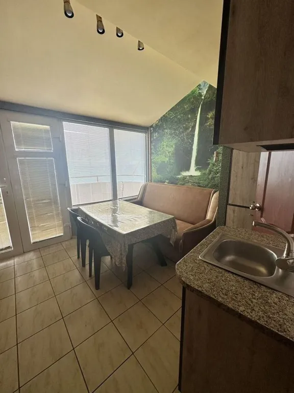 Квартира с мансардой и видом на море