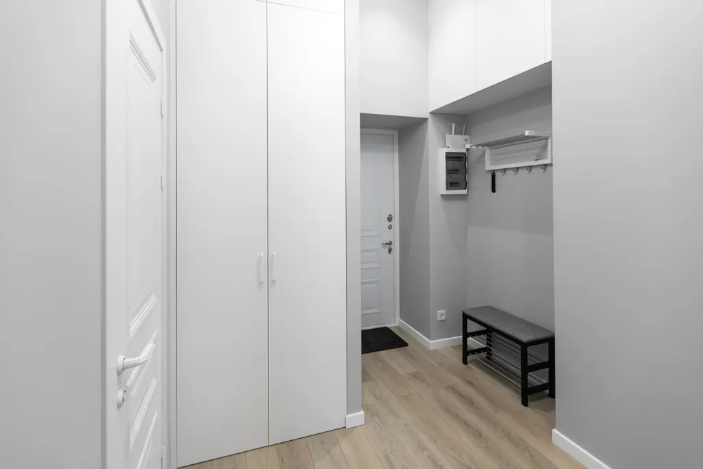 Вид на Неву, новый ремонт