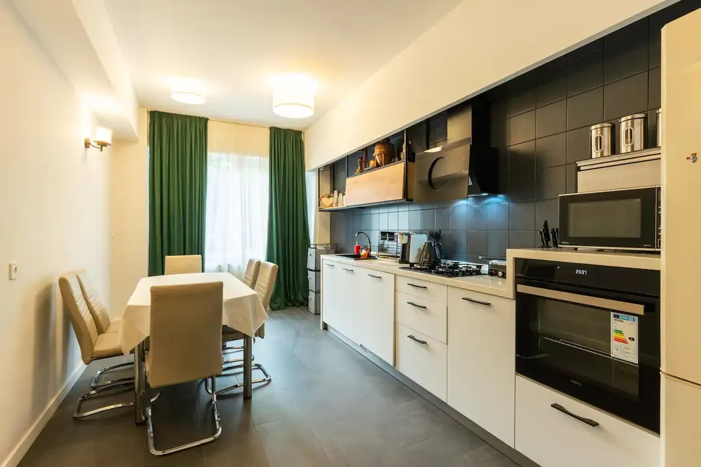 5-комнатная Квартира