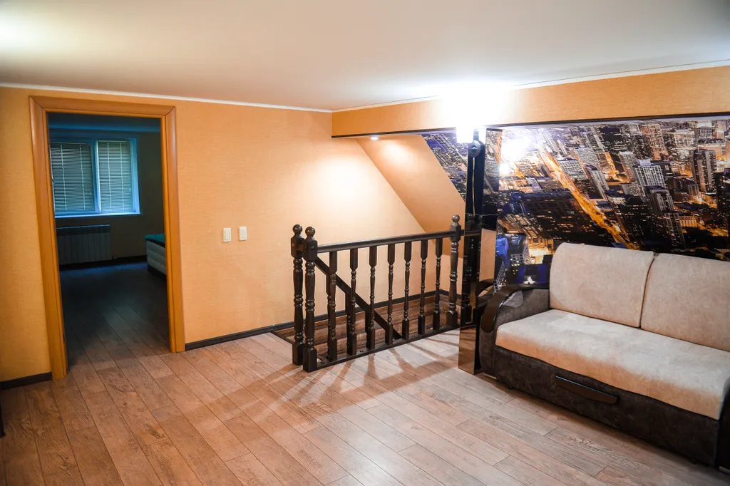 Дом в лесу с бассейном и баней