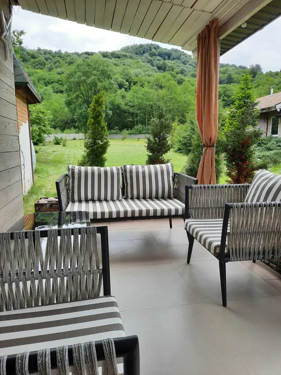 Стильный и просторный дом атмосфера в стиле лофт с баней, бассейном