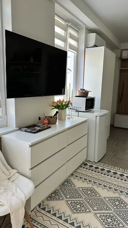 Студия с подогреваемым бассейном в клубном поселке