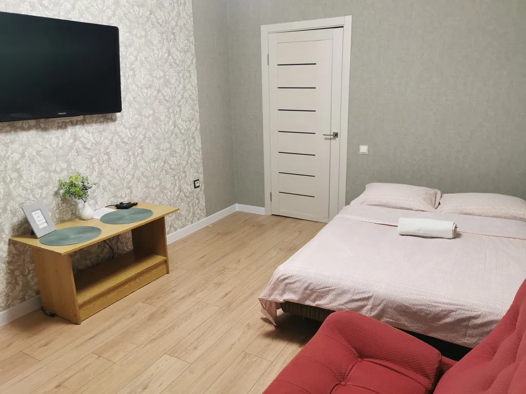 Уютная двухкомнатная квартира с новым ремонтом в центре города