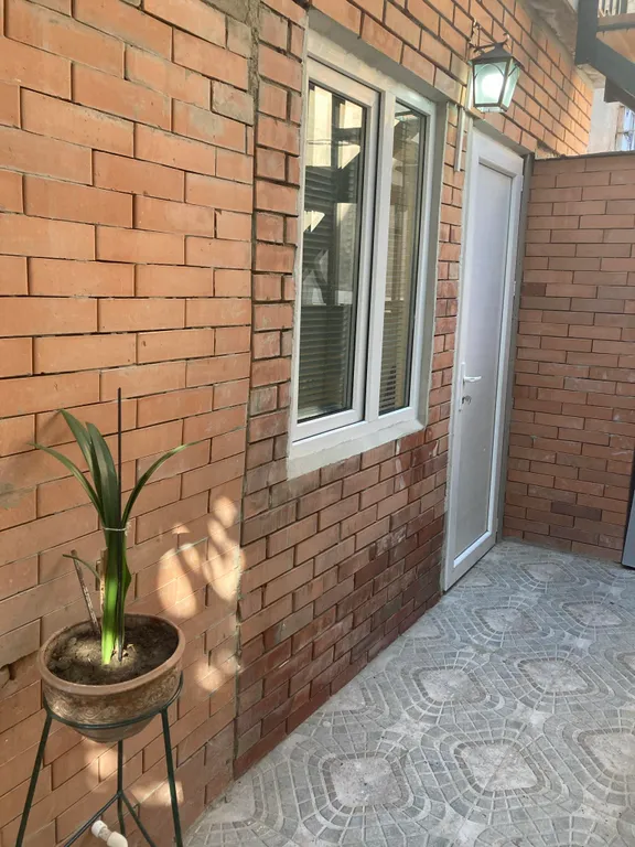 Уютная студия квартира в Тбилисском дворике в центре города