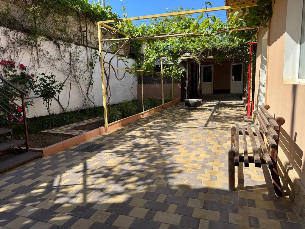 Уютный двухэтажный домик