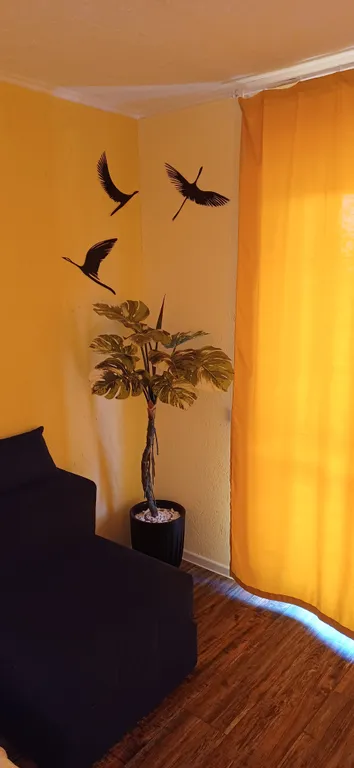 Уютная комната в доме Остановка Море с видом на море и лес