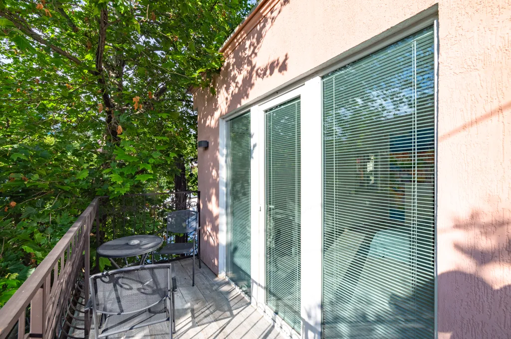 Дом три этажа