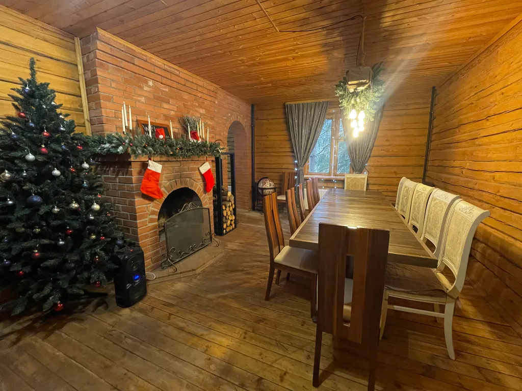 Коттедж Дом для семейного отдыха, закрытых встреч и камерных праздников. — Загорянский