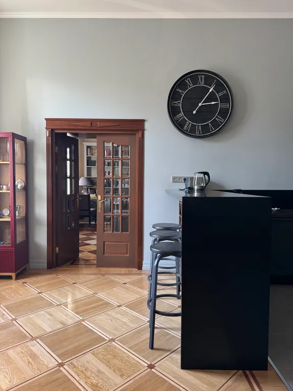 Квартира с видом на Летний сад и дворец Петра I