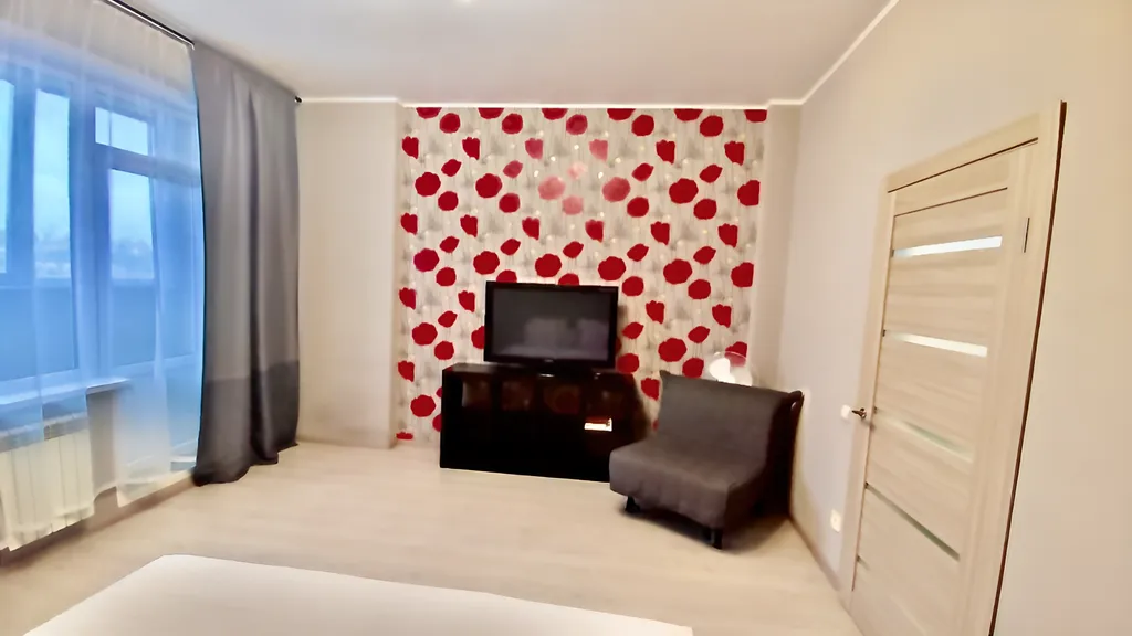 В тишине, и в людях