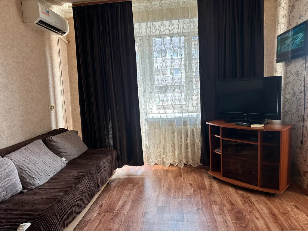 2-х комнатная квартира в центре города, с балконом