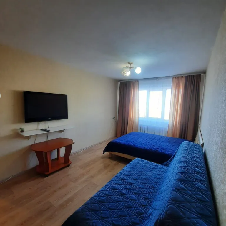 Свежая, уютная квартира в центре города с мебелью и бытовой техникой