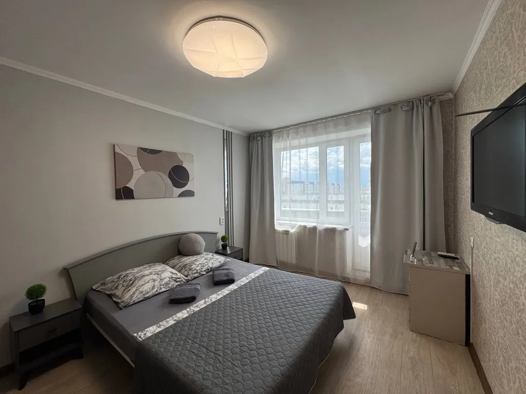 Апартаменты с балконом на 8 этаже