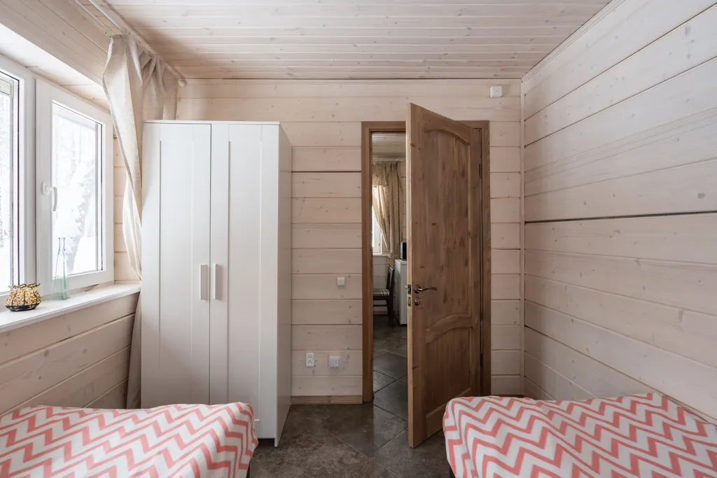 Коттедж Пятиместный коттедж в сосновом лесу — Лебяжье