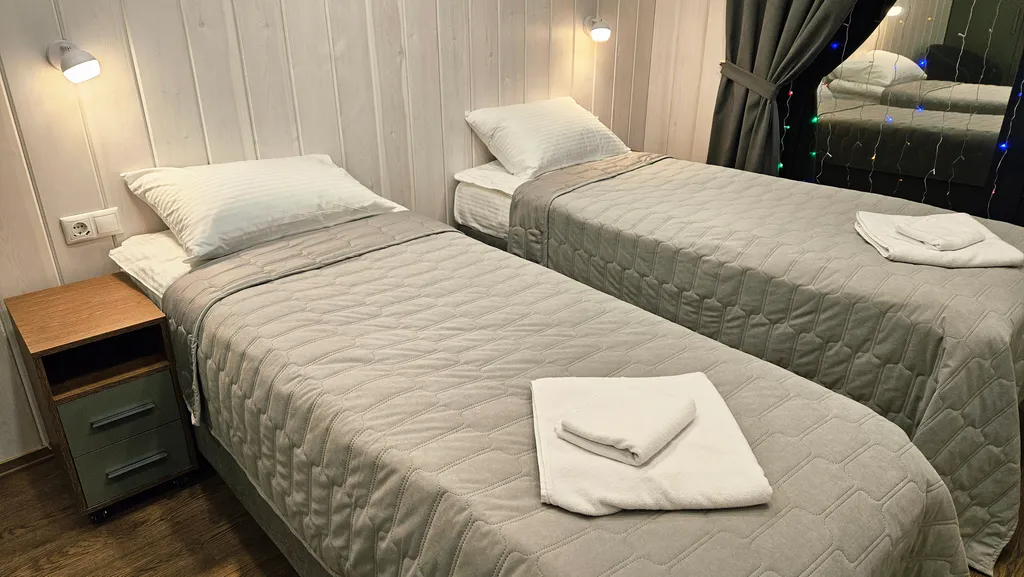 Далеко и надолго