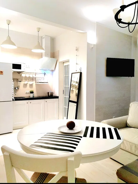 Евродвушка с кондиционером у метро