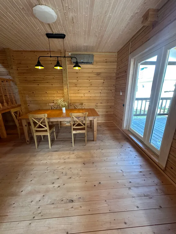 Уютный дом на берегу Горьковского моря