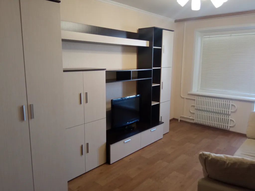 1-комнатная квартира возле ТЦ Капитал и Военного училища