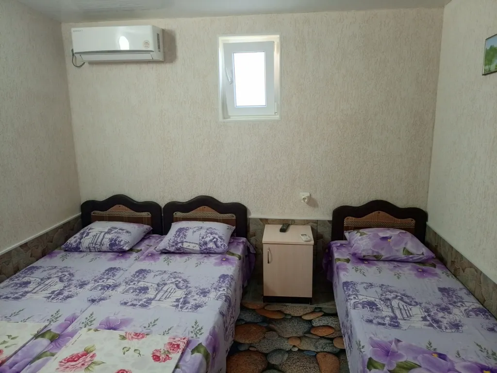 Квартира Комната — аренда посуточно в Голубицкая