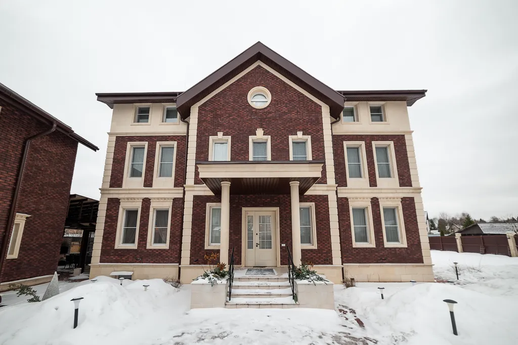 Коттедж 8-комнатный Дом — Голиково