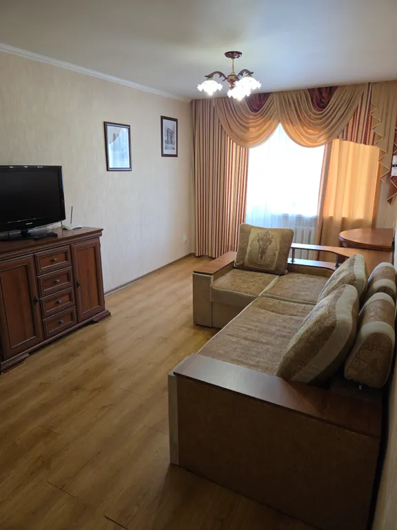 Квартира Центр города с водой 24/7 — аренда посуточно в Донецк