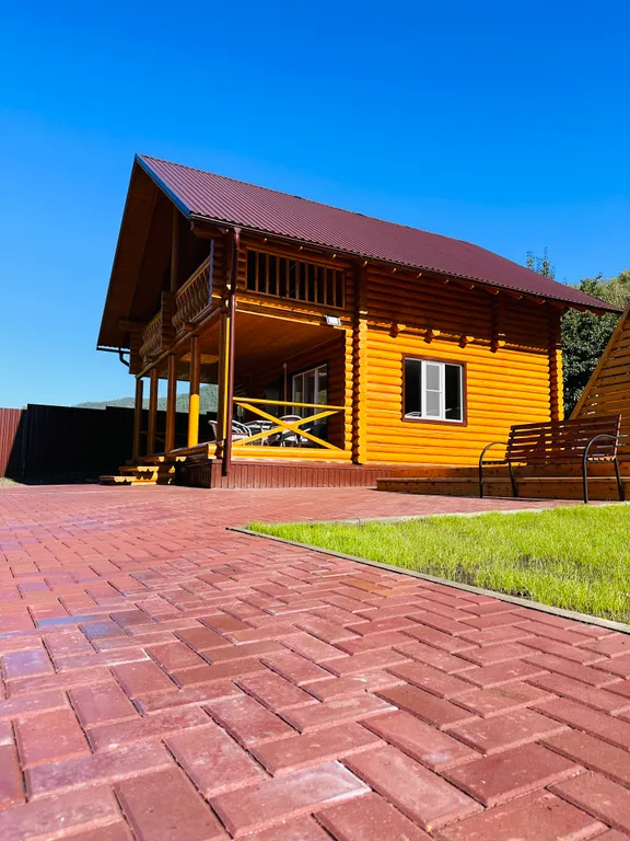 Коттедж Усадьба Сова на берегу реки в горах Алтая — аренда посуточно в Чемал