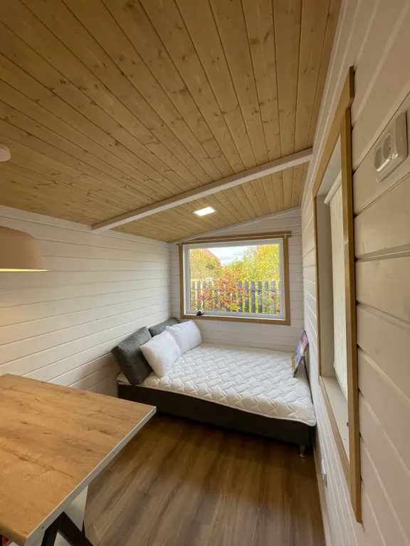 Уютный домик в тишине у озера Кипень