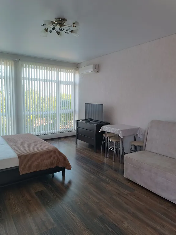 сдается коттедж 2  этажа.130 кв. м, с тремя отдельными комнатами