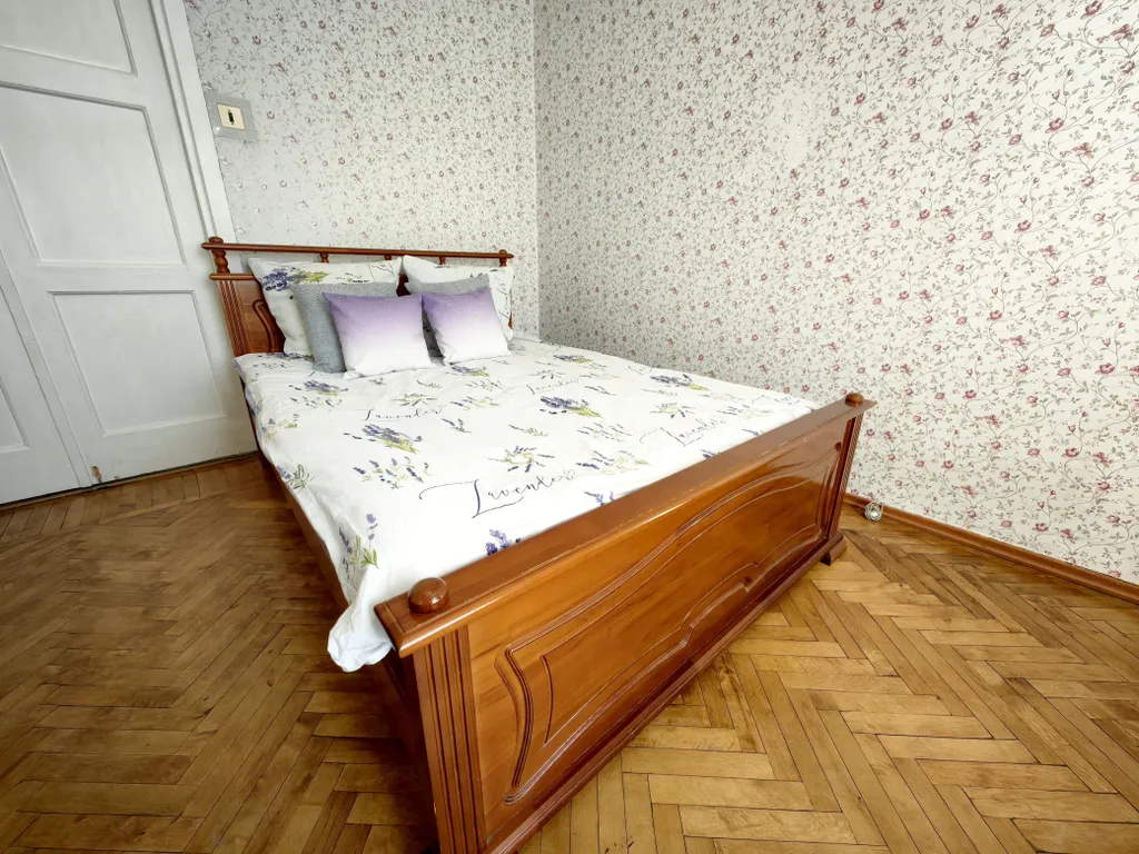 2-комнатная квартира в удобном районе: рядом Севмаш, ул. Ленина