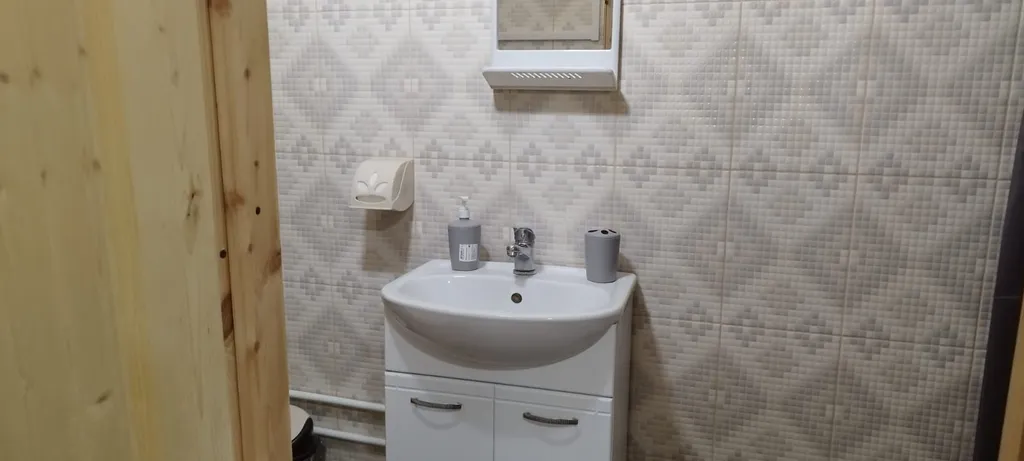 Романтик у реки