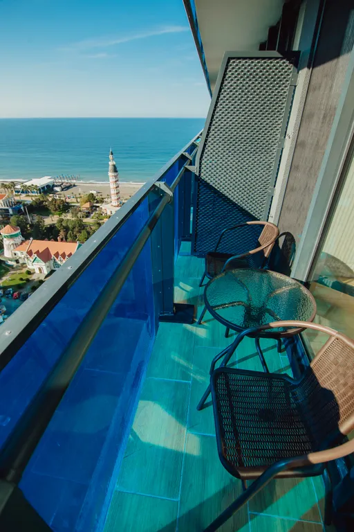 Апартамент с видом на море на первой линии