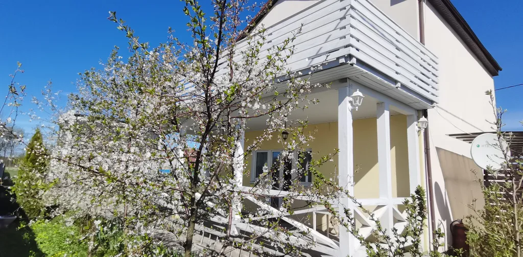 Коттедж Дом с бассейном и баней — аренда посуточно в Светлогорск