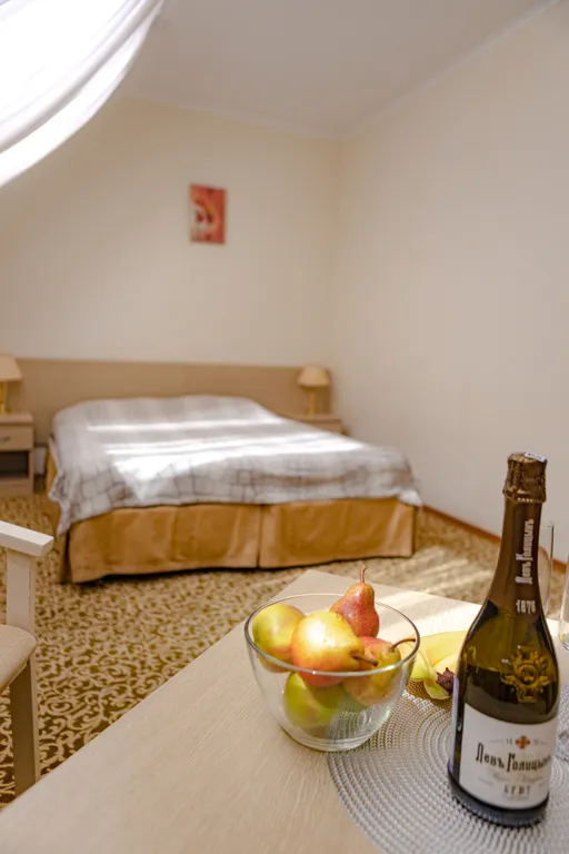 411 Alliance Apartments на Летней, 50