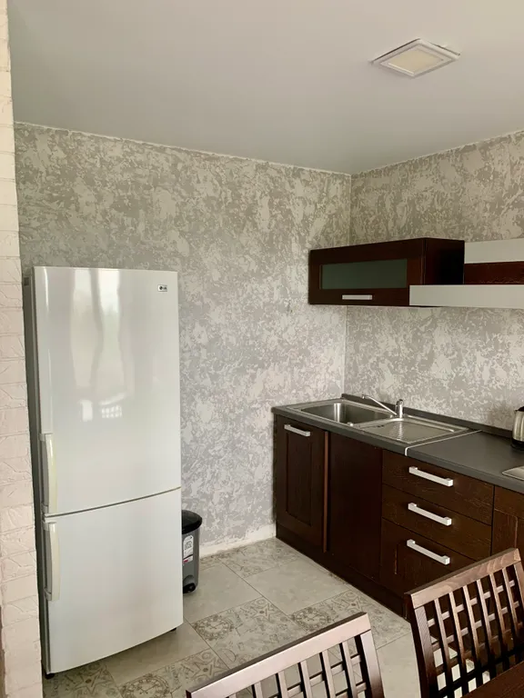 Современные апартаменты с панорамными видами и уютной атмосферой