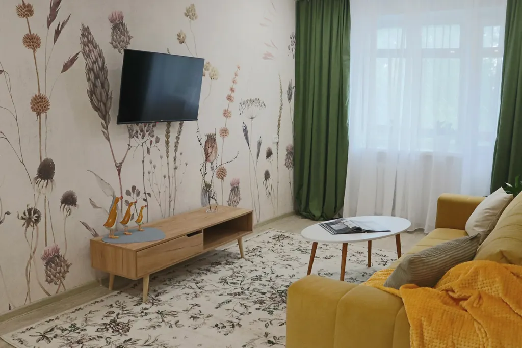 Уютная трехкомнатная квартира с дизайнерским ремонтом