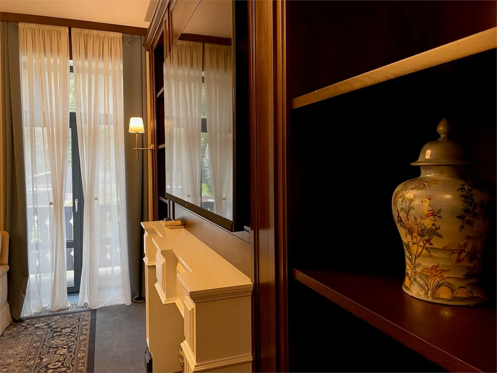 4-комнатная Квартира