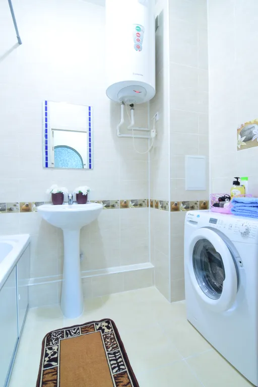 Уютная квартира рядом с ТЦ Аура и вокзалом, Аэропорт