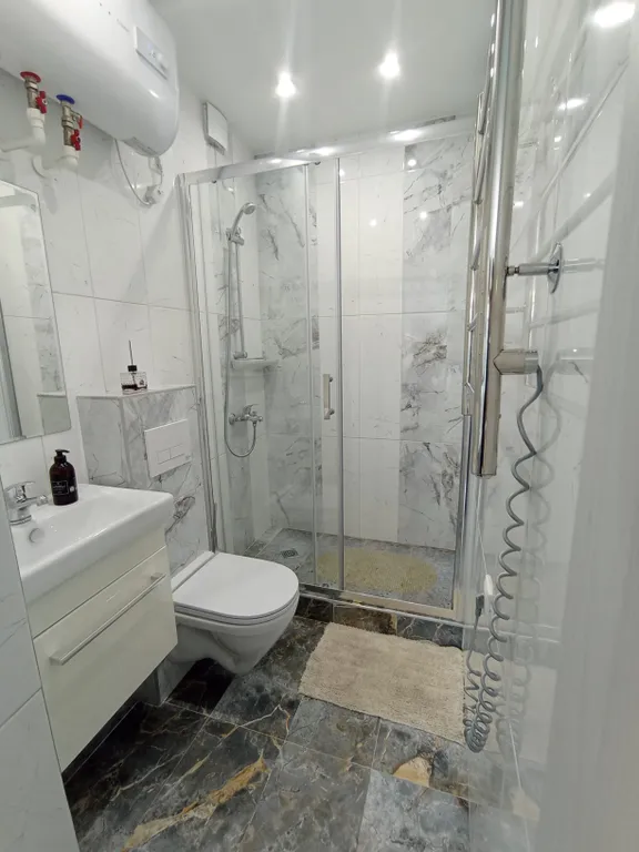 Уютные апартаменты с красивейшим видом на горы и озеро