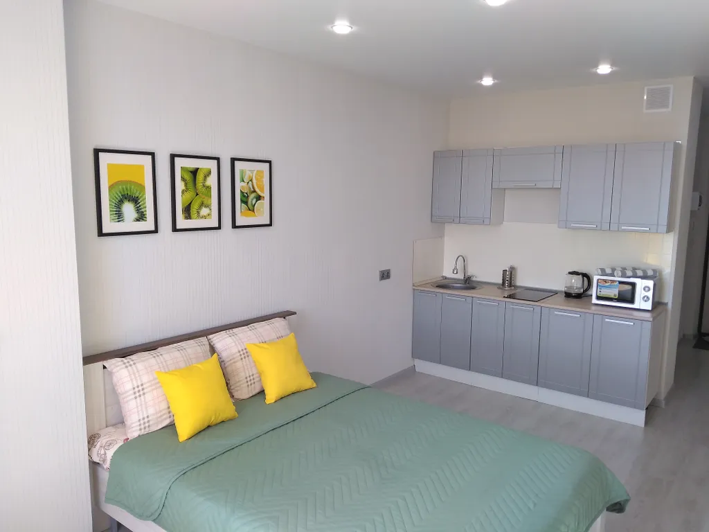 Студия с видом на лес