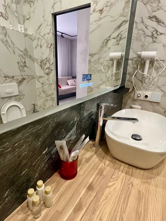 Скромный лофт с нотками поп-арта недалеко от центра