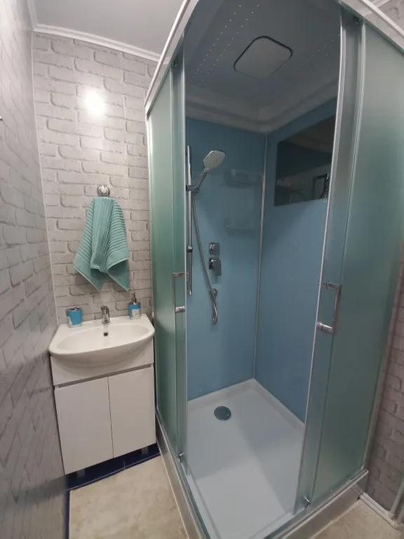 Уютная квартира рядом с термальным источником Аван