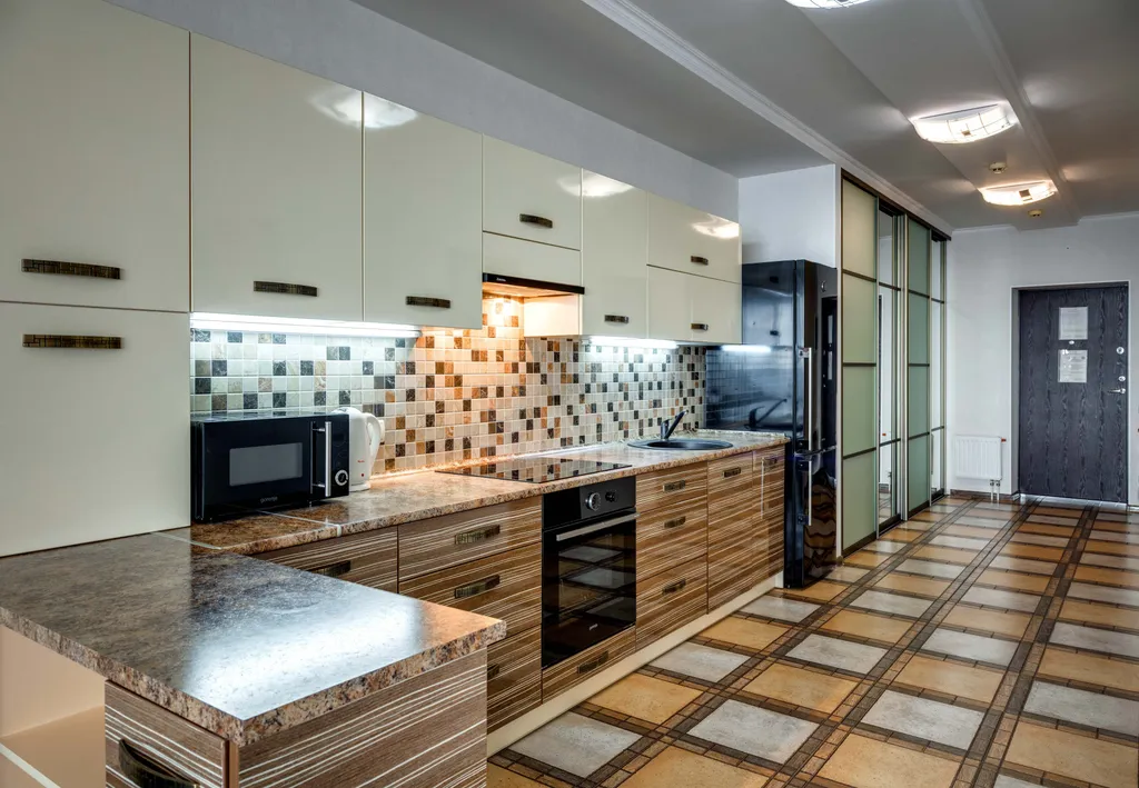 Трехкомнатная квартира с видом на море и горы